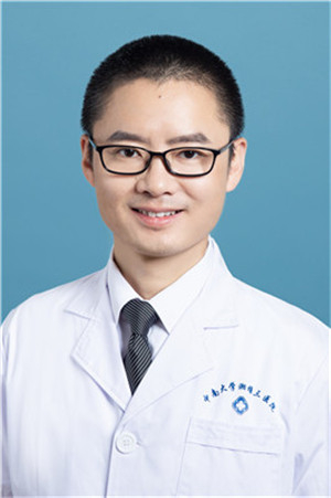 龚健