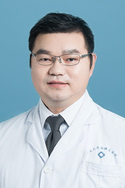 张震
