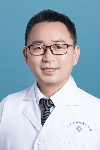 李伟正